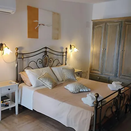 La Casa Del Glicine Homestay
